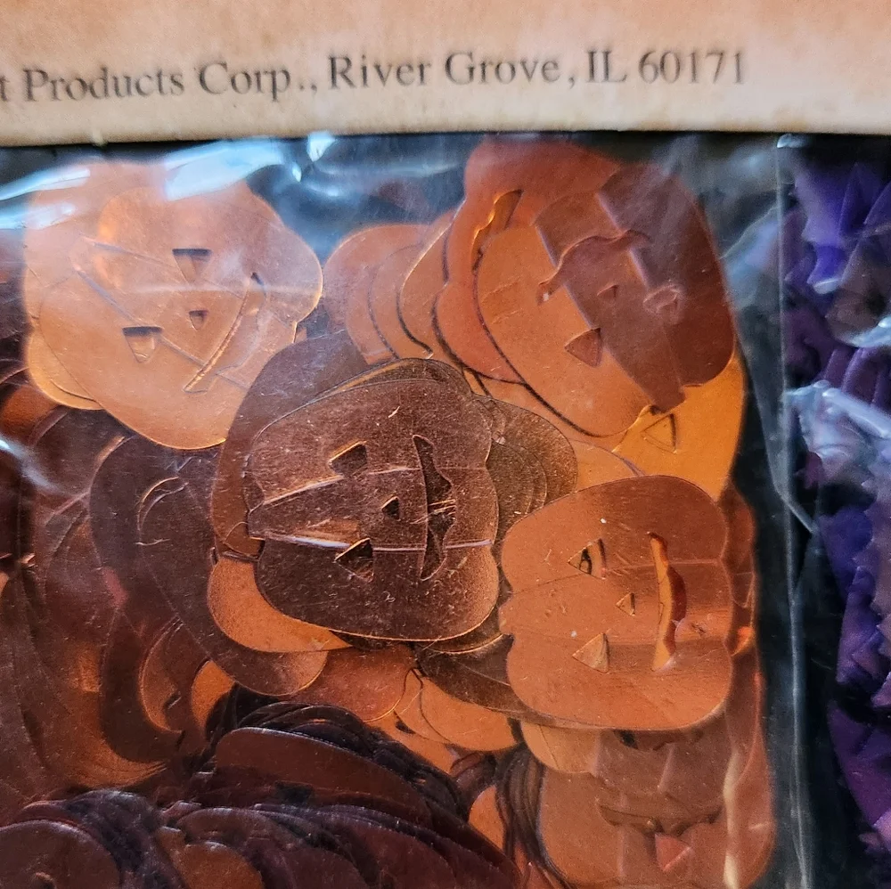 COPY - Bugs-n-Hisses Halloween Metallic Confetti